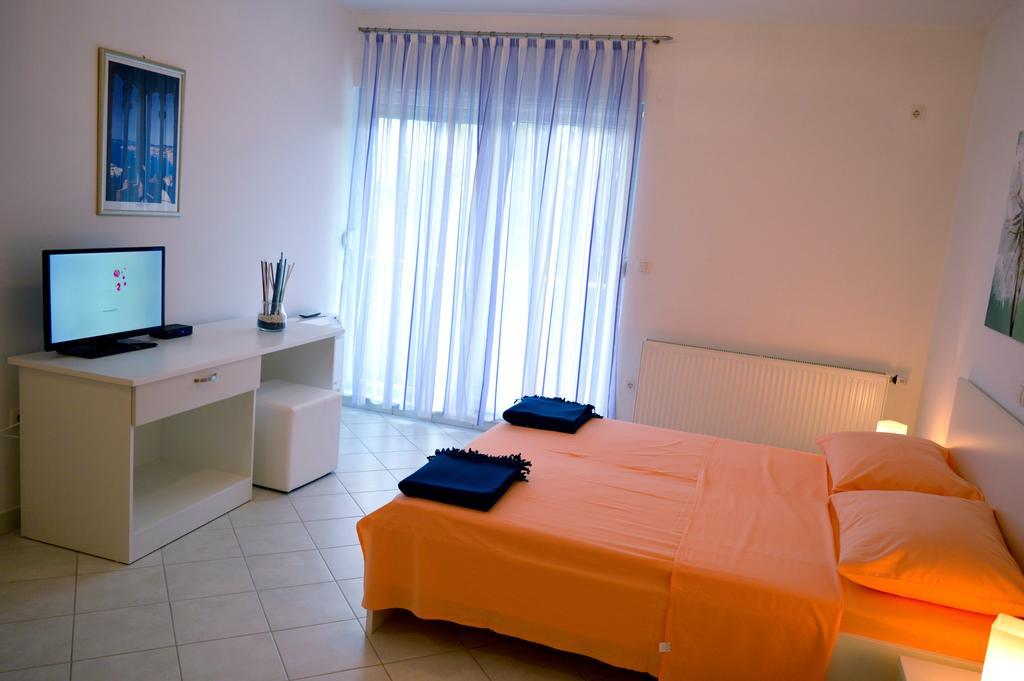 Permarinus Apartments Podstrana Szoba fotó
